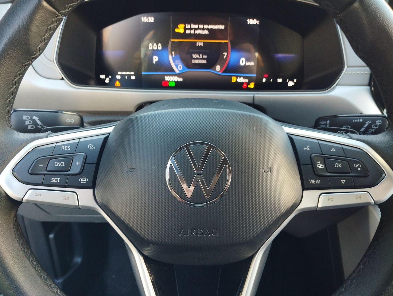 VOLKSWAGEN - 25