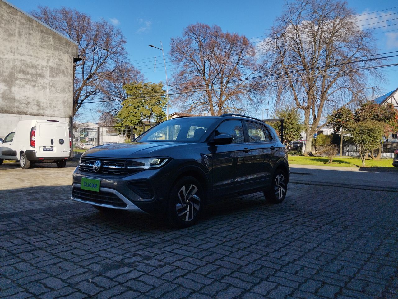 VOLKSWAGEN - 6