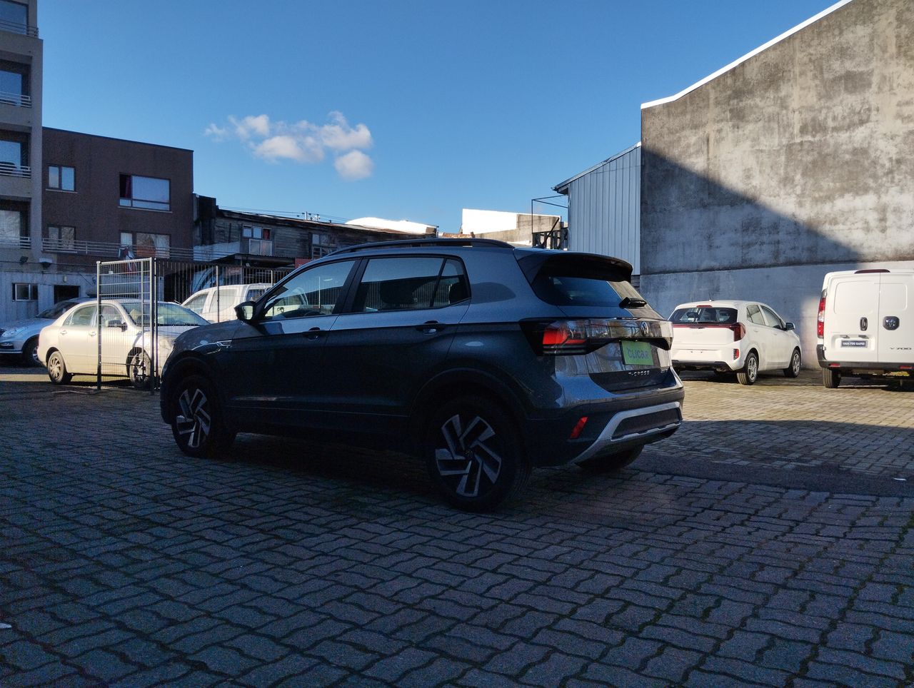 VOLKSWAGEN - 7
