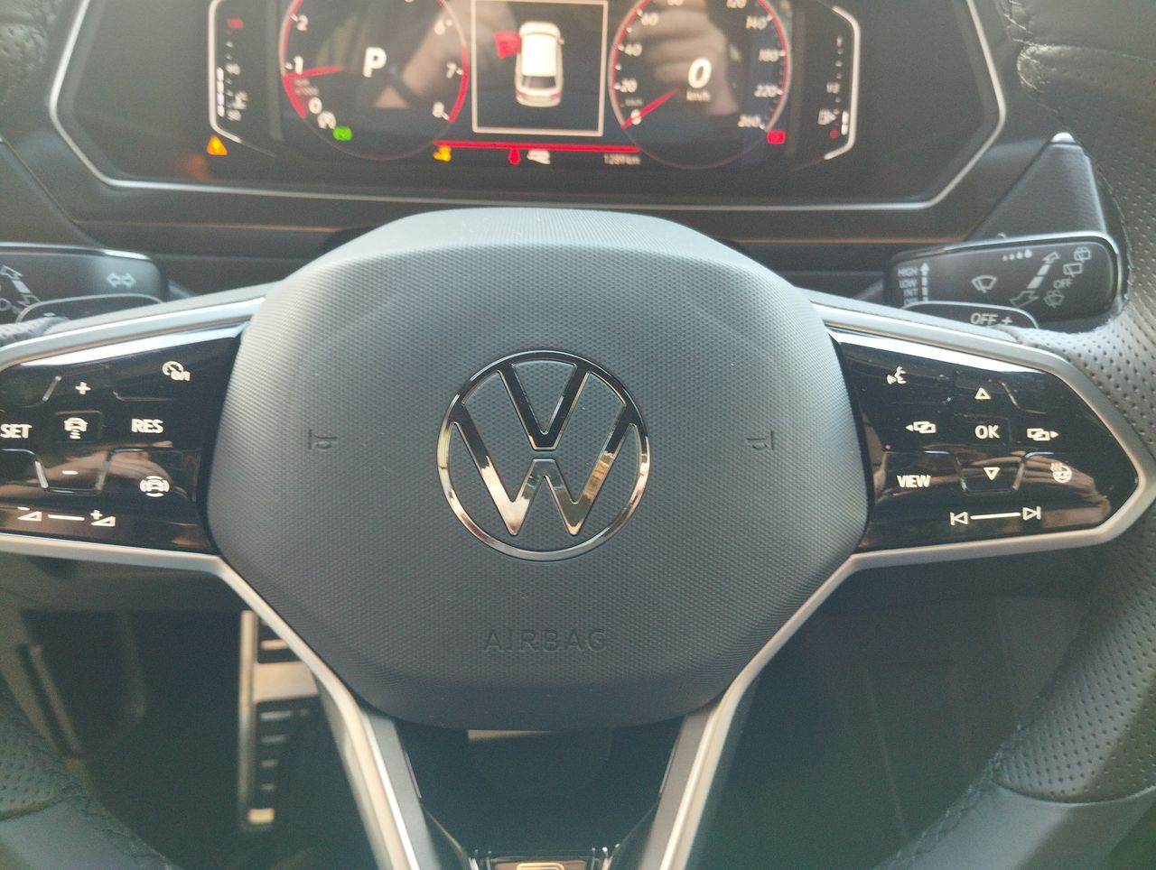 VOLKSWAGEN - 25