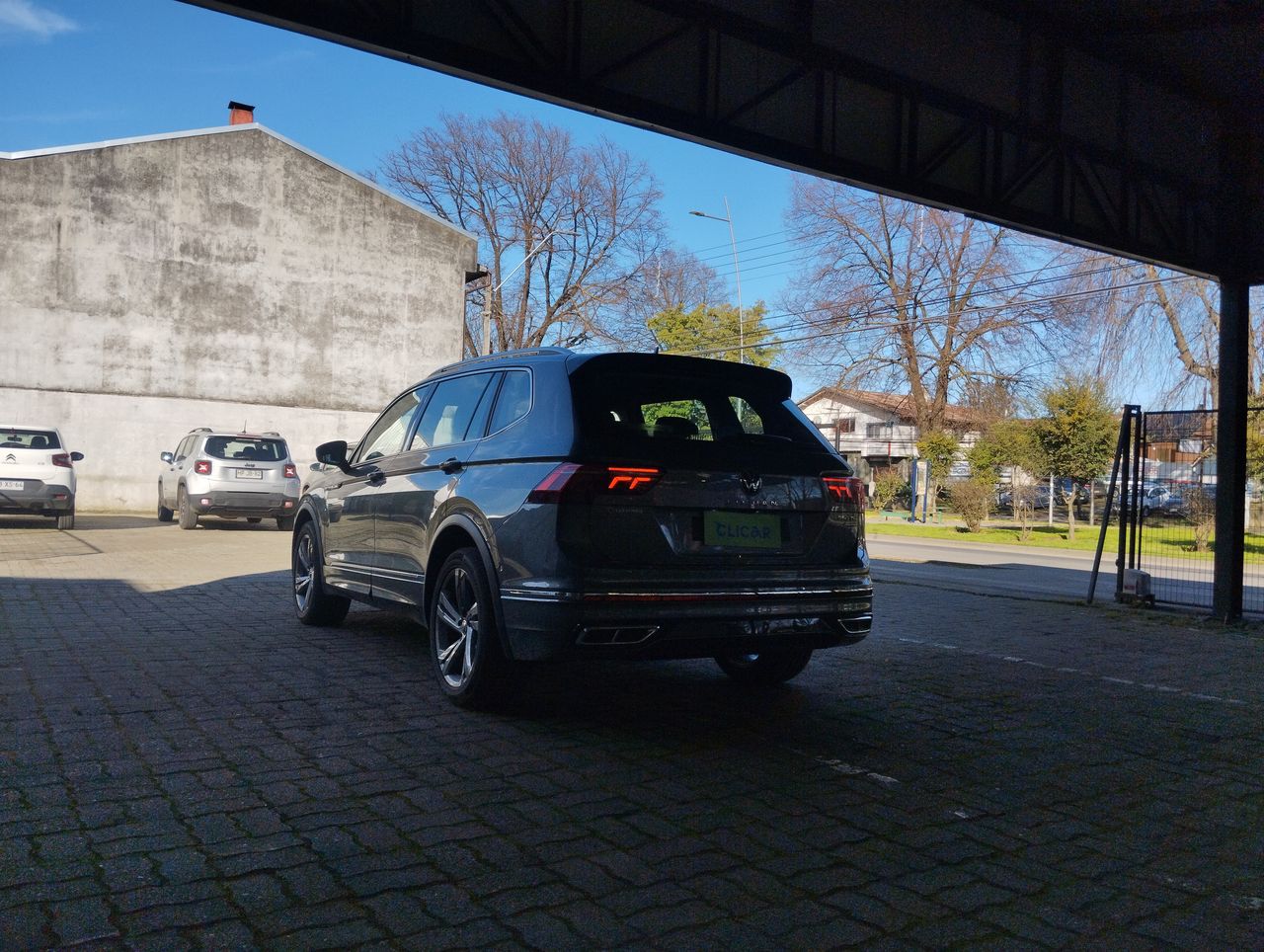 VOLKSWAGEN - 8