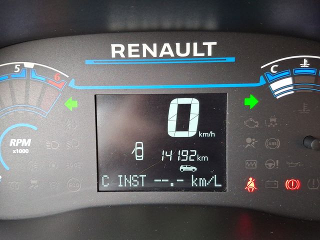 RENAULT - 26