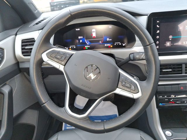 VOLKSWAGEN - 24