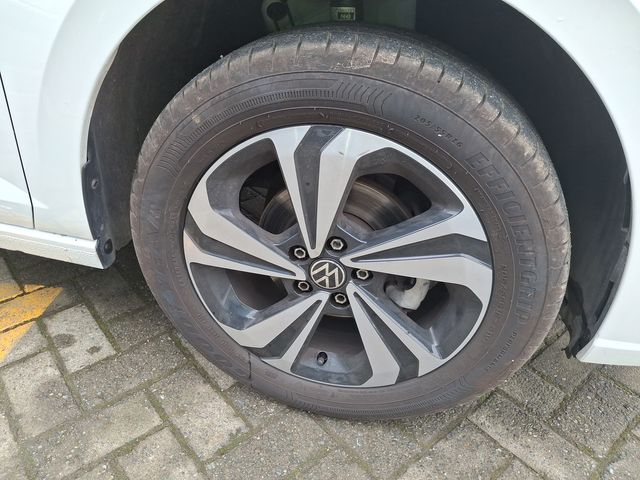 VOLKSWAGEN - 15