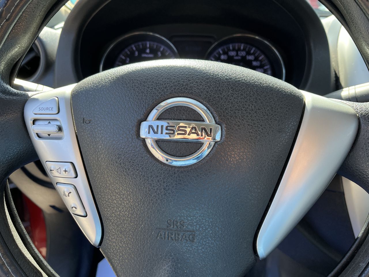 NISSAN - 26