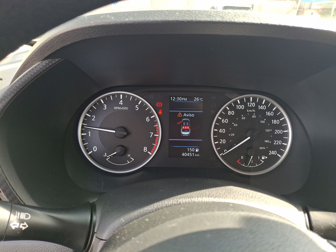 NISSAN - 27
