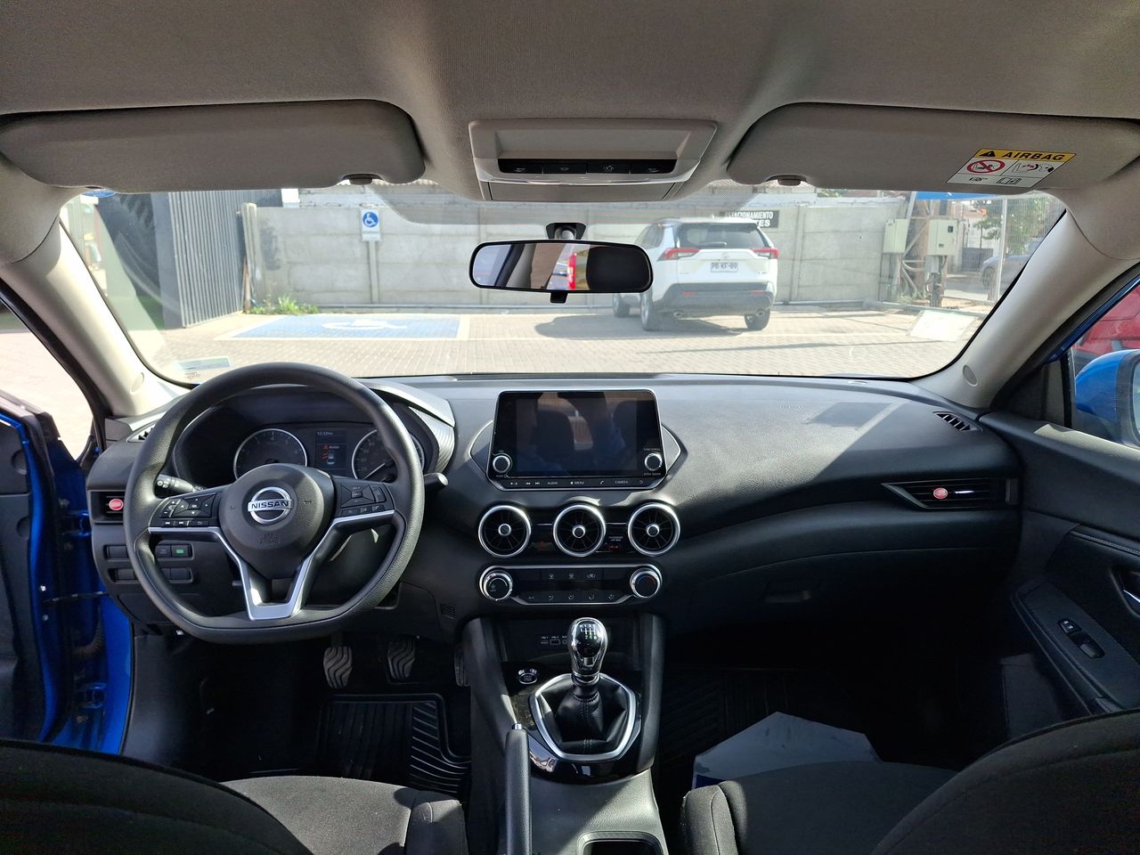 NISSAN - 32