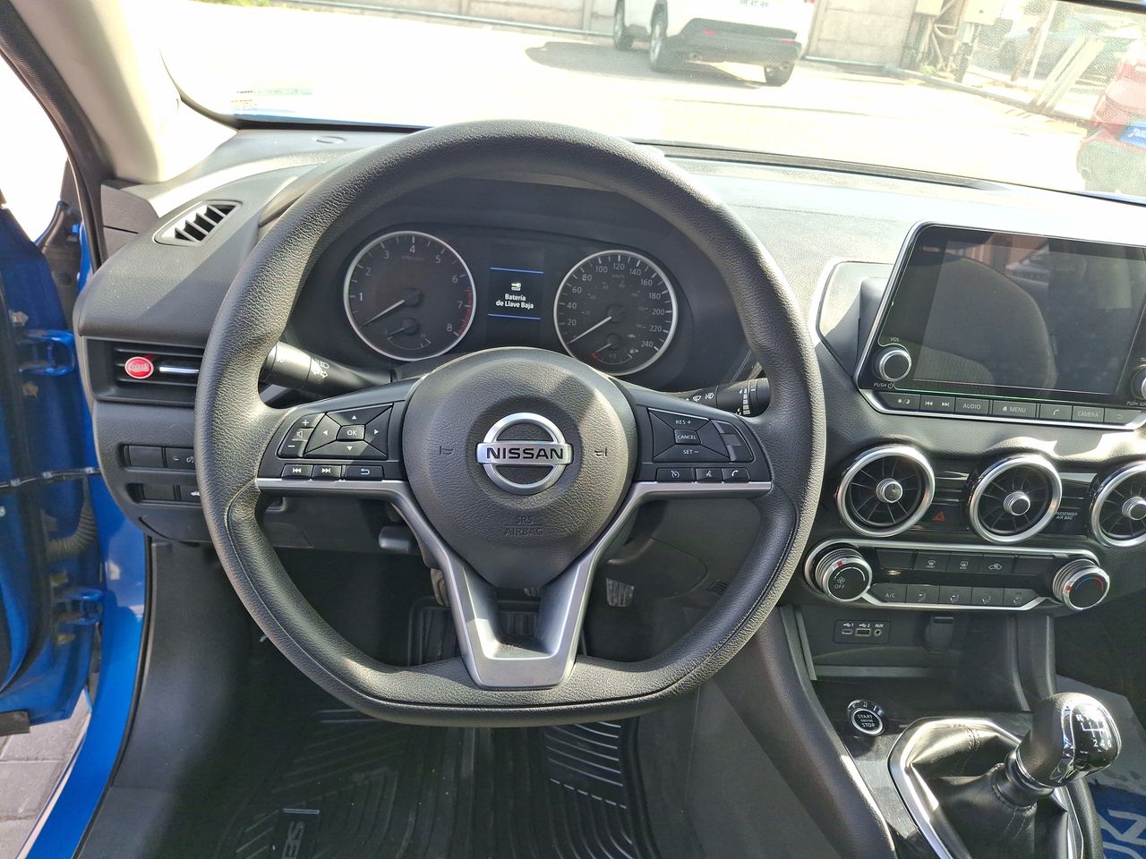 NISSAN - 25