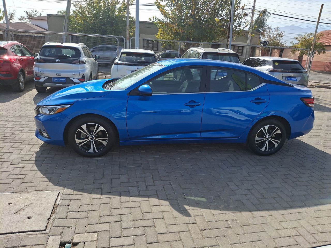 NISSAN - 4