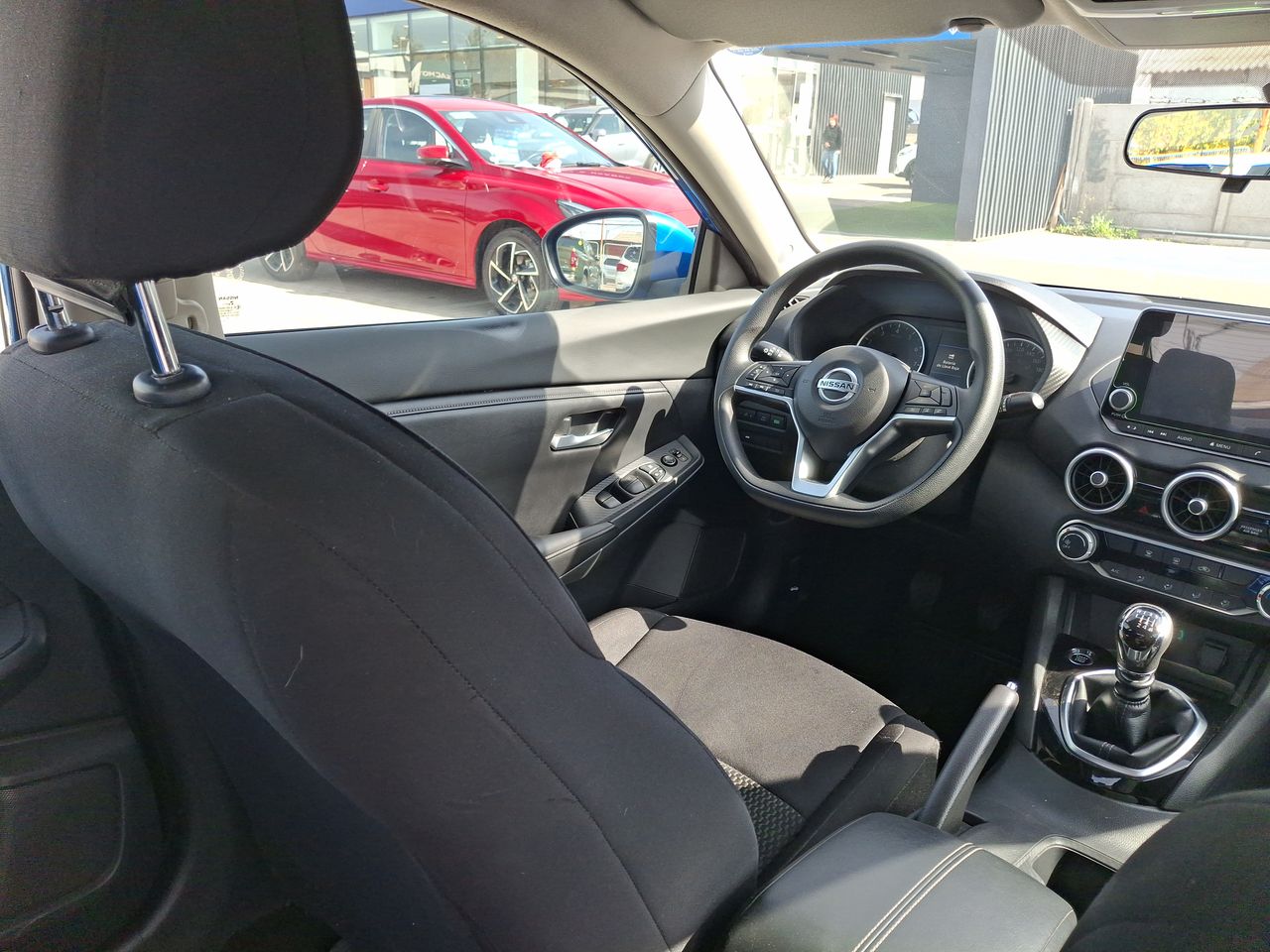 NISSAN - 16