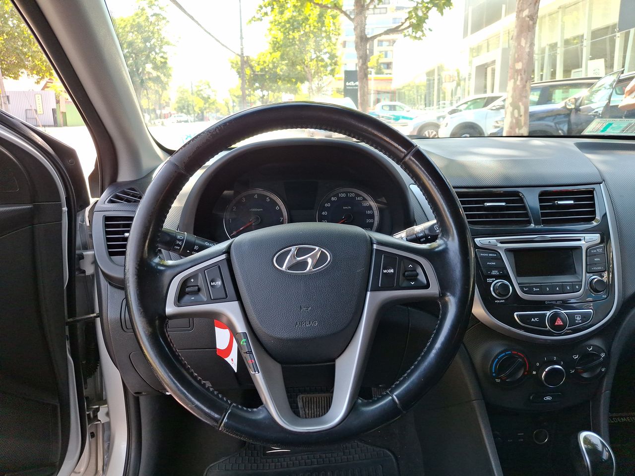 HYUNDAI - 26