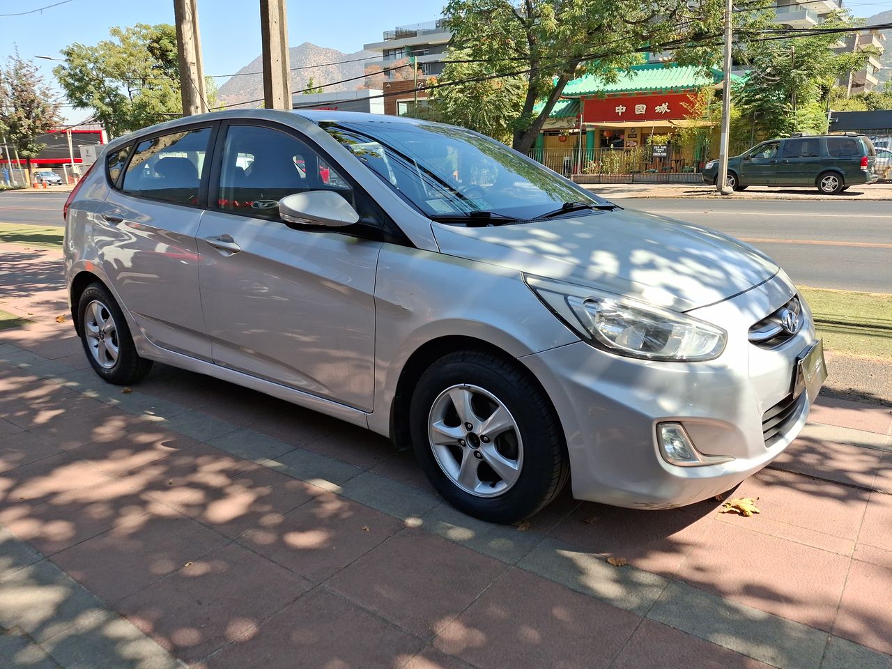 HYUNDAI - 1