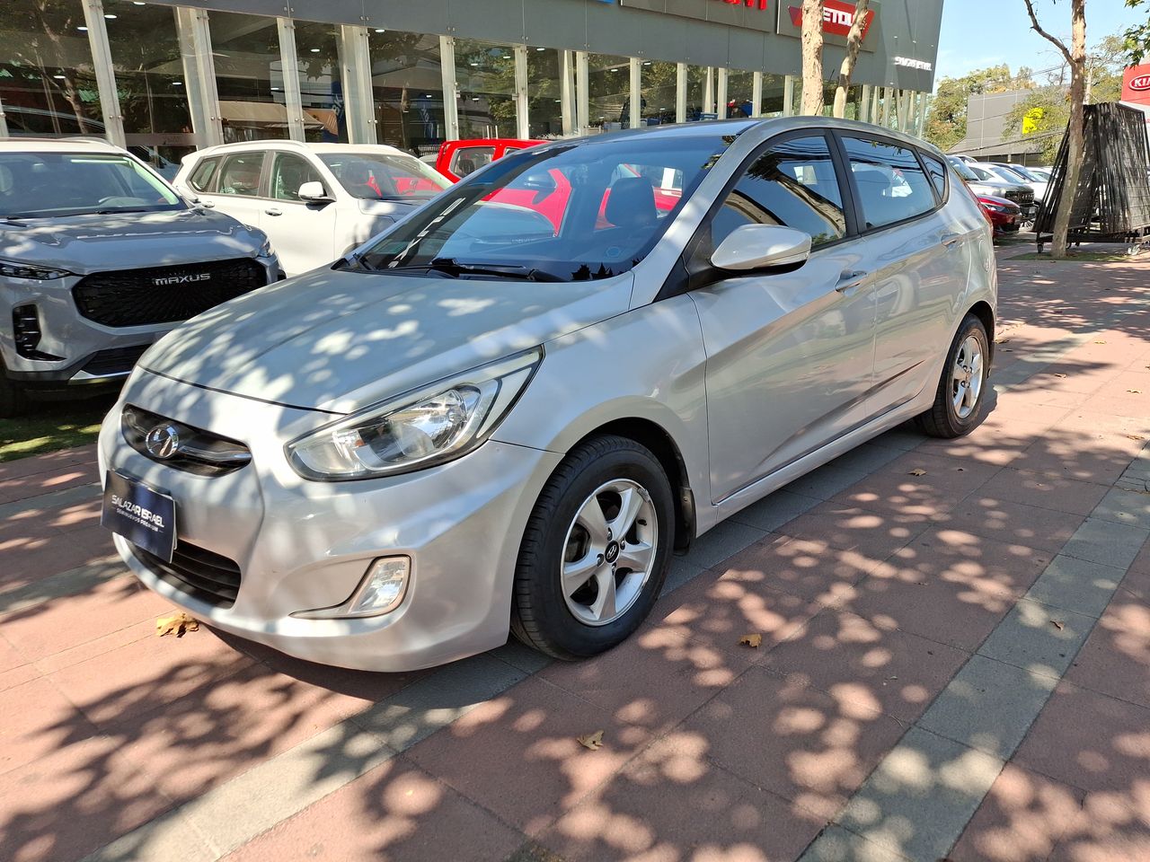 HYUNDAI - 3