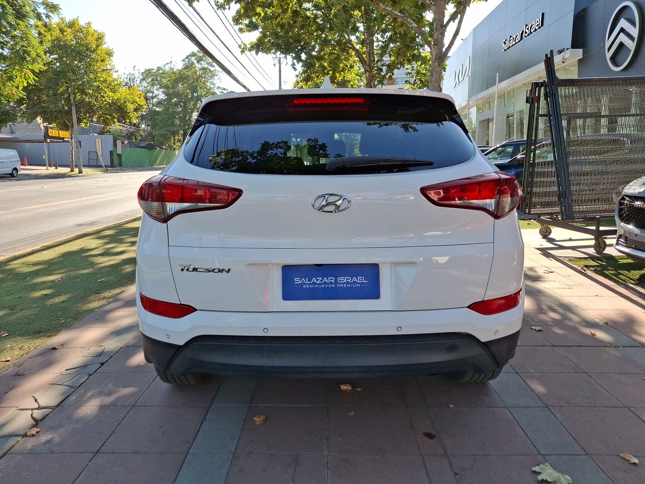 HYUNDAI - 6