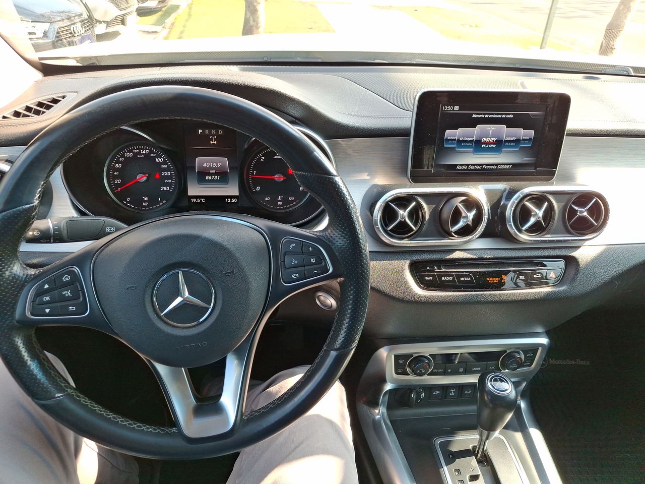 MERCEDES BENZ - 33