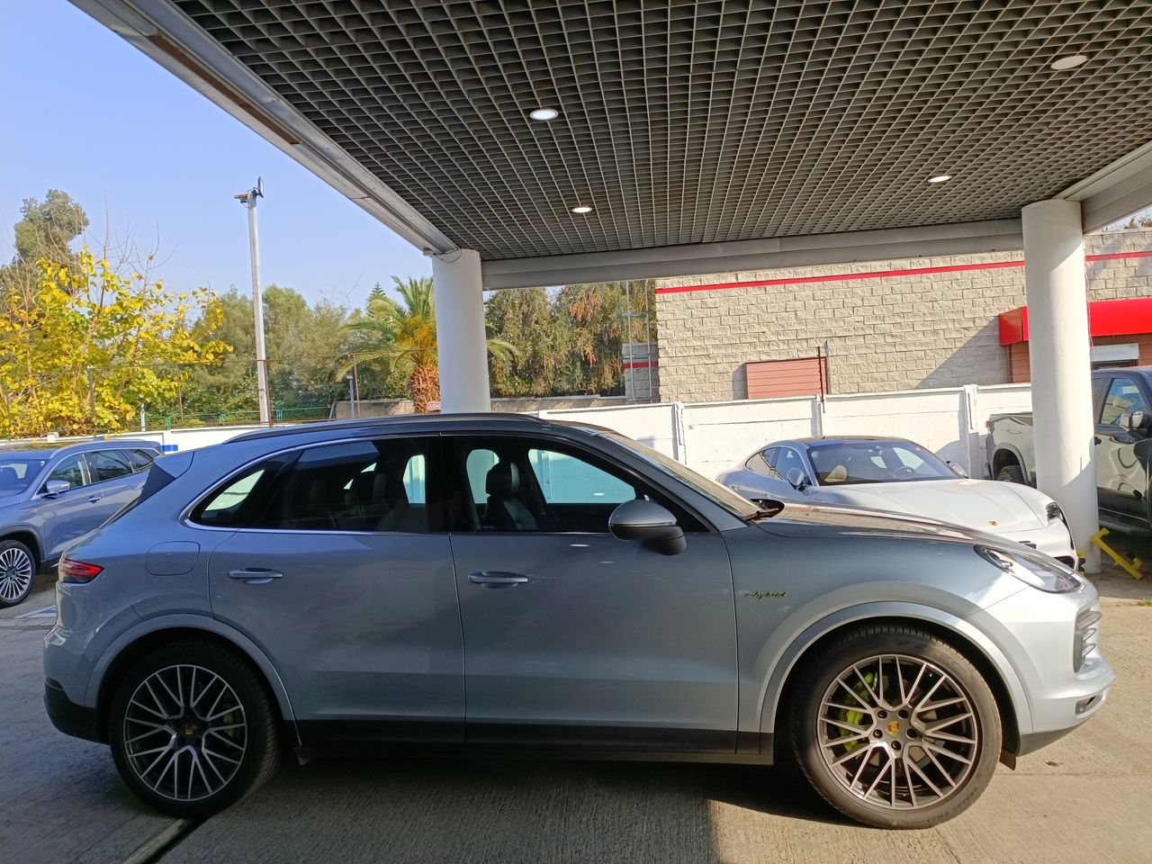 PORSCHE - 8