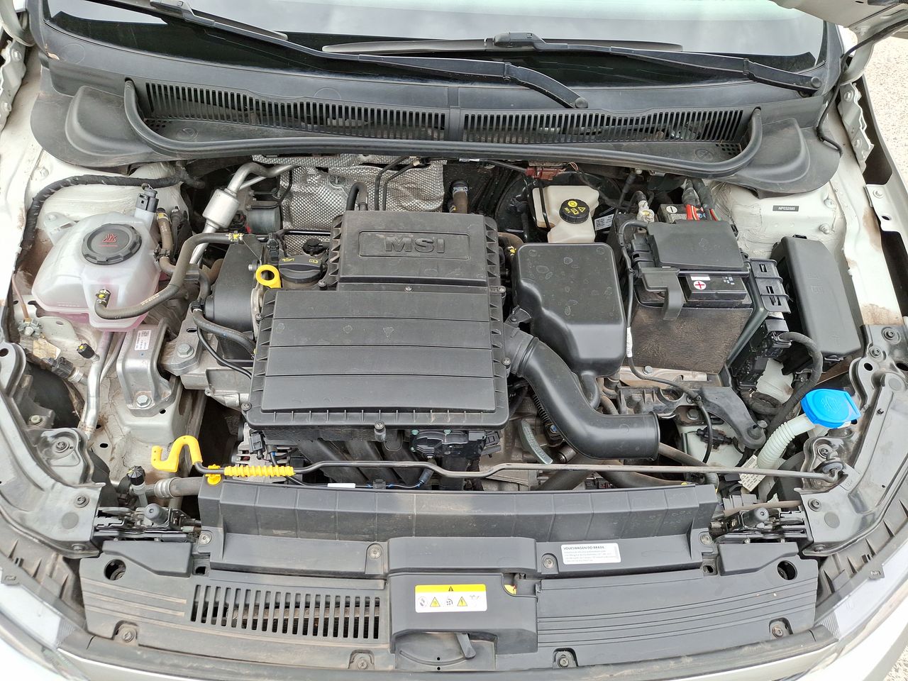 VOLKSWAGEN - 18