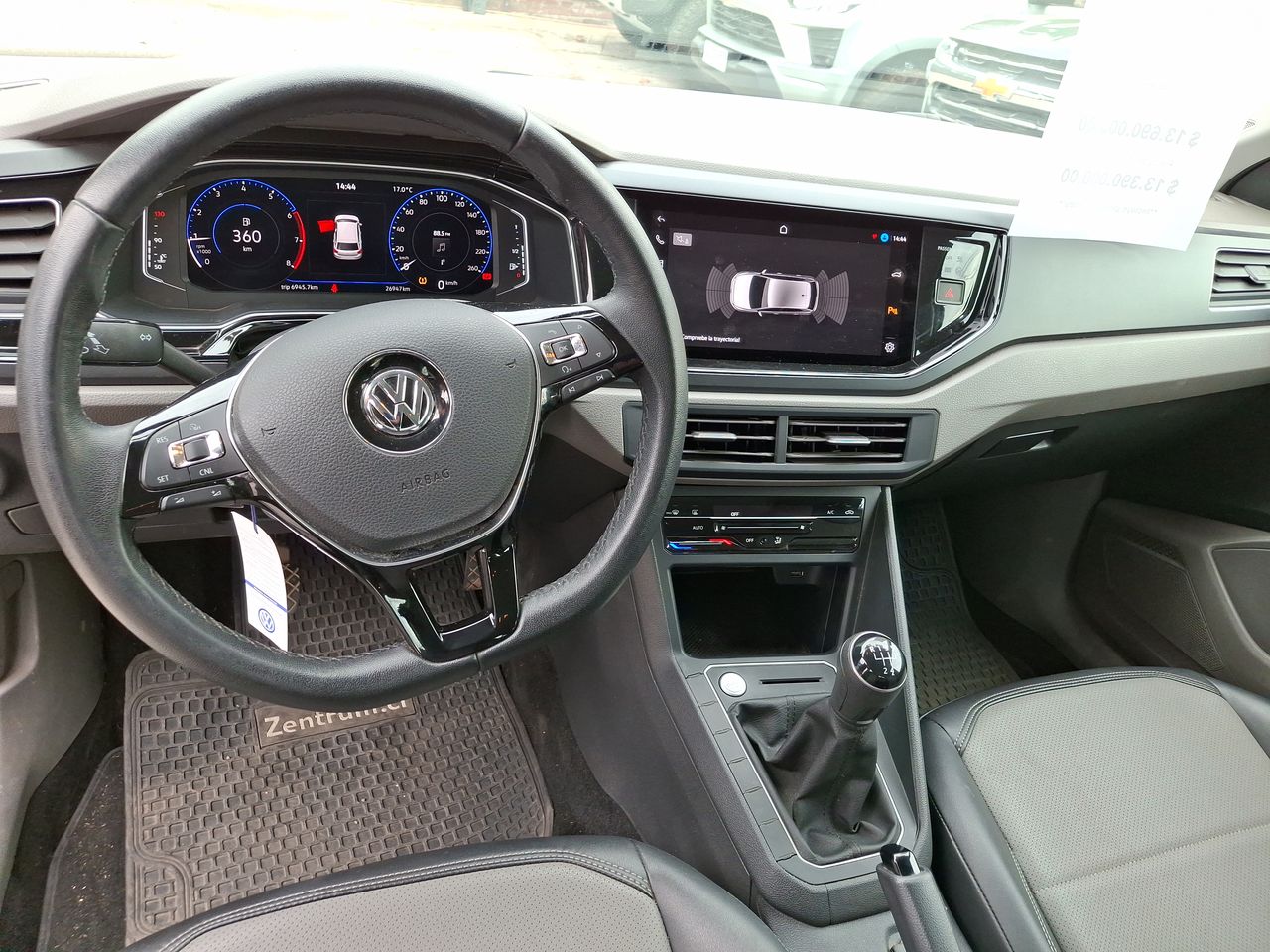 VOLKSWAGEN - 9