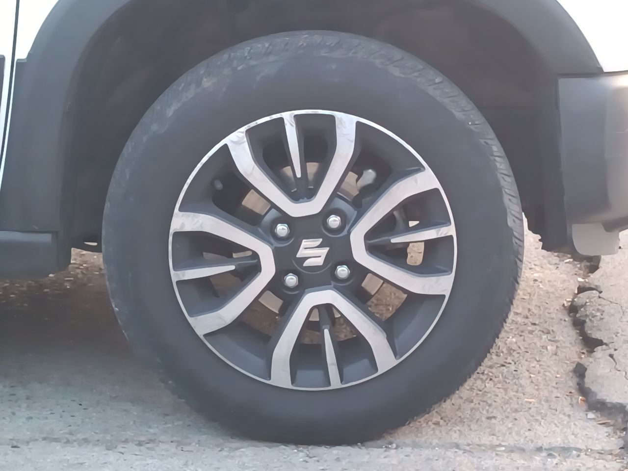 SUZUKI - 17