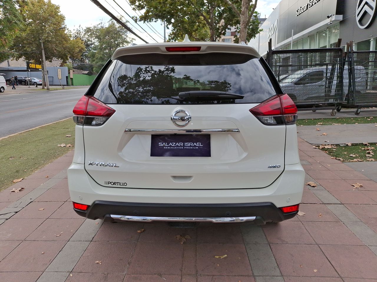 NISSAN - 6