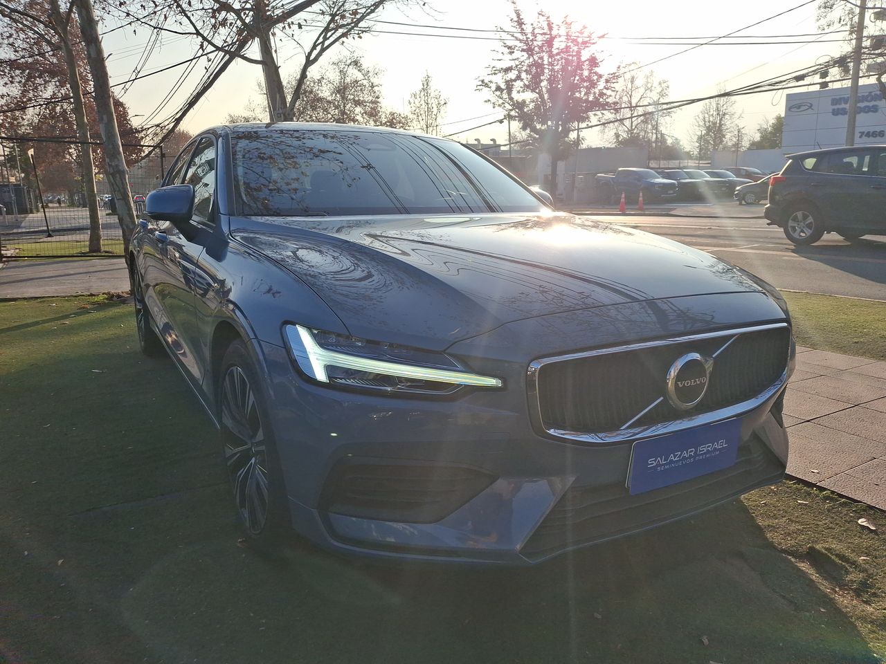 VOLVO - 2