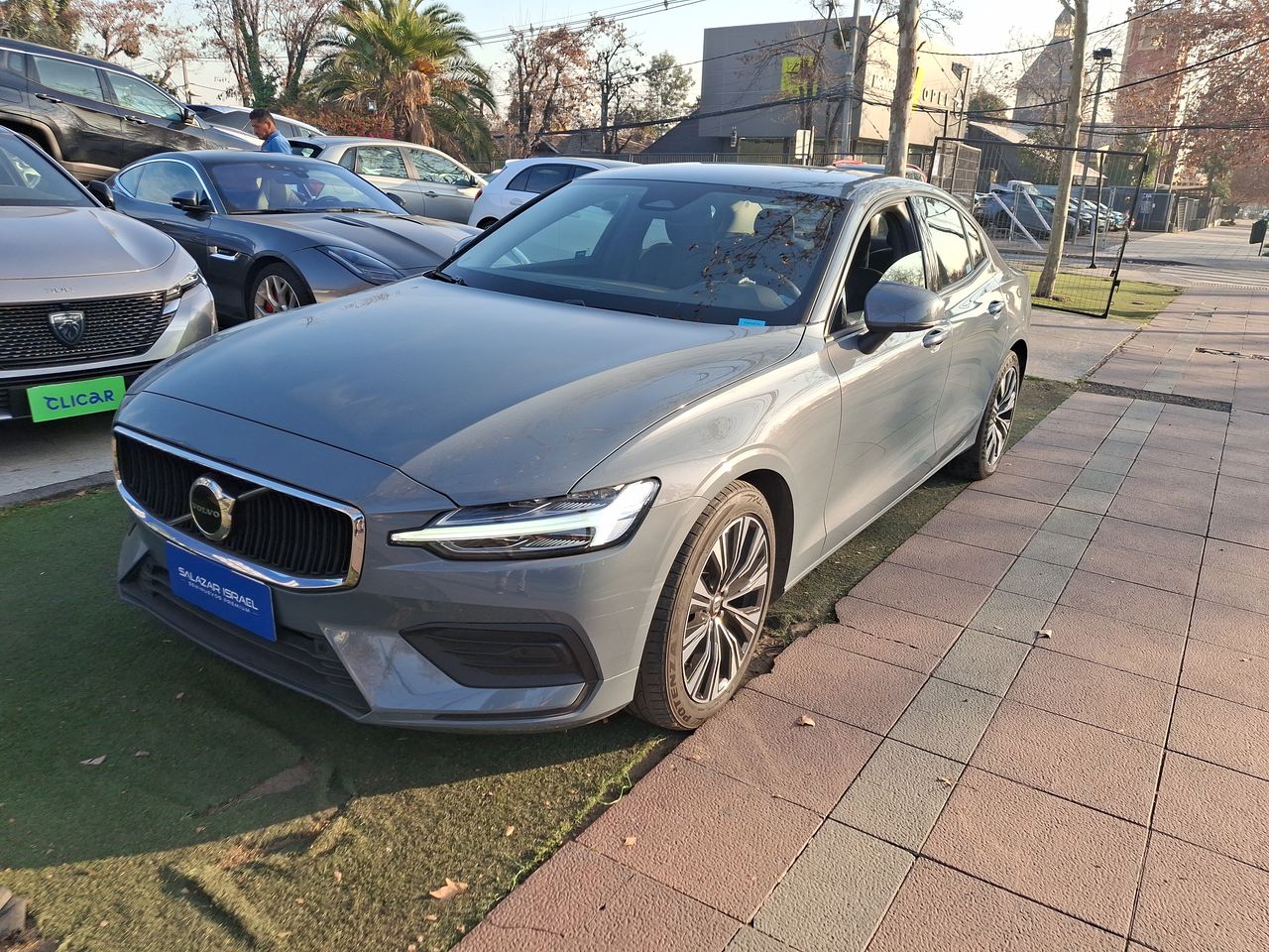 VOLVO - 3