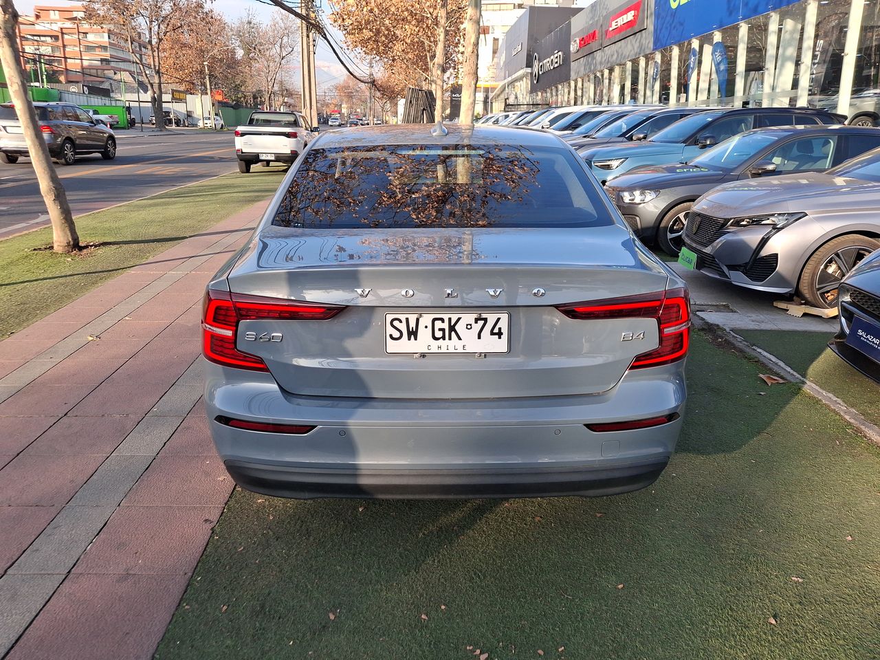 VOLVO - 6