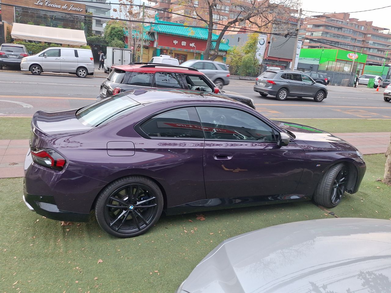 BMW - 8