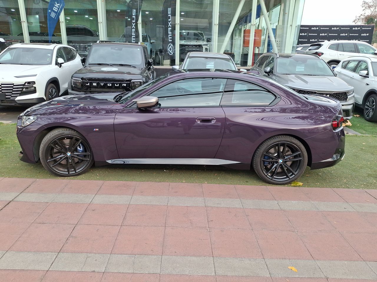 BMW - 4