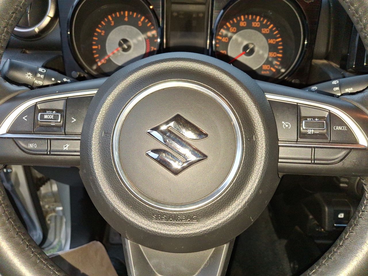 SUZUKI - 27