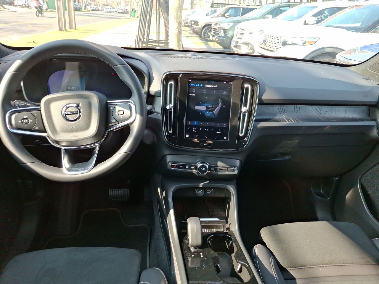 VOLVO - 9