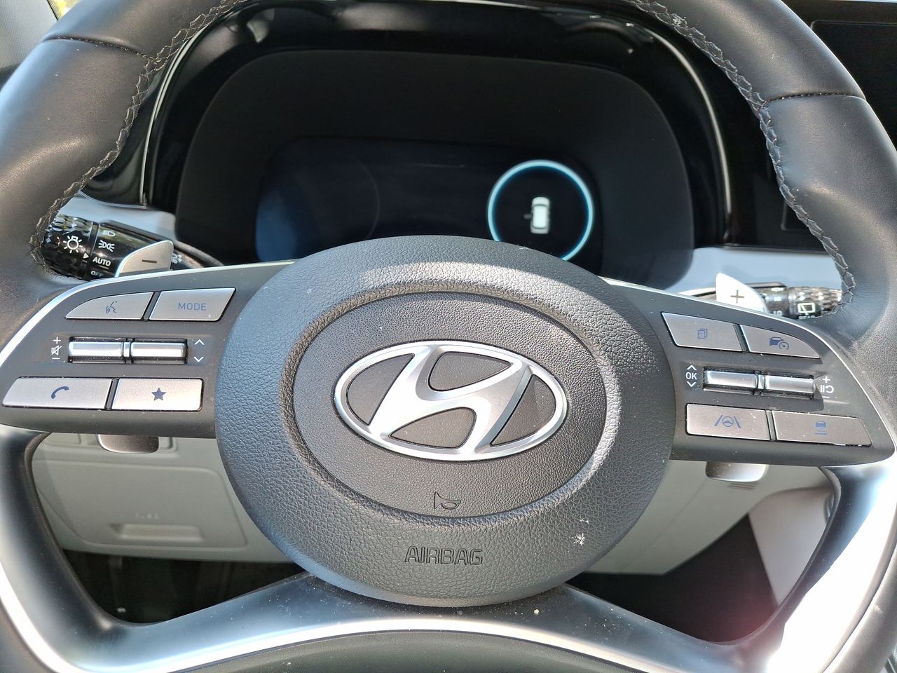 HYUNDAI - 27