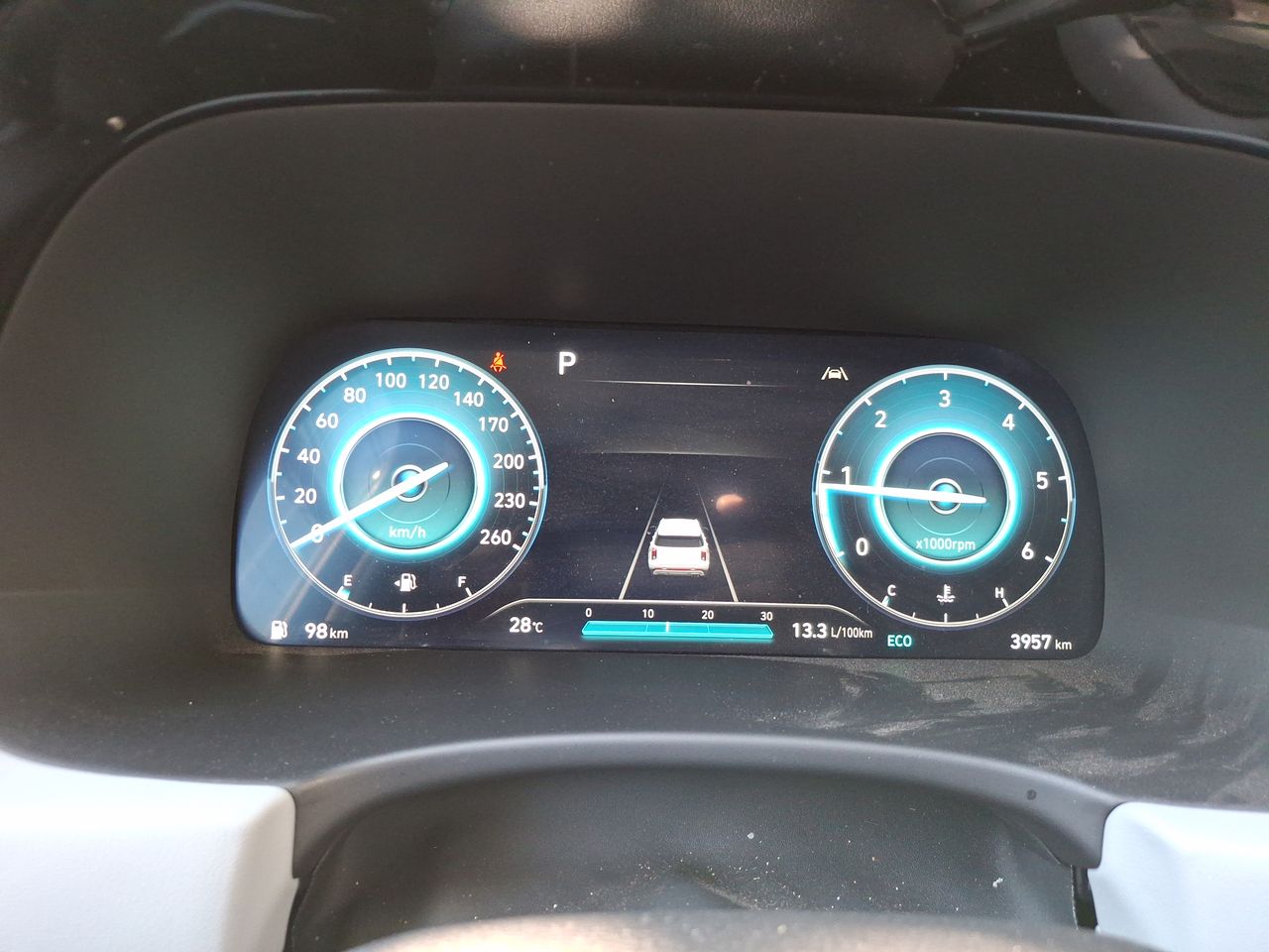 HYUNDAI - 28