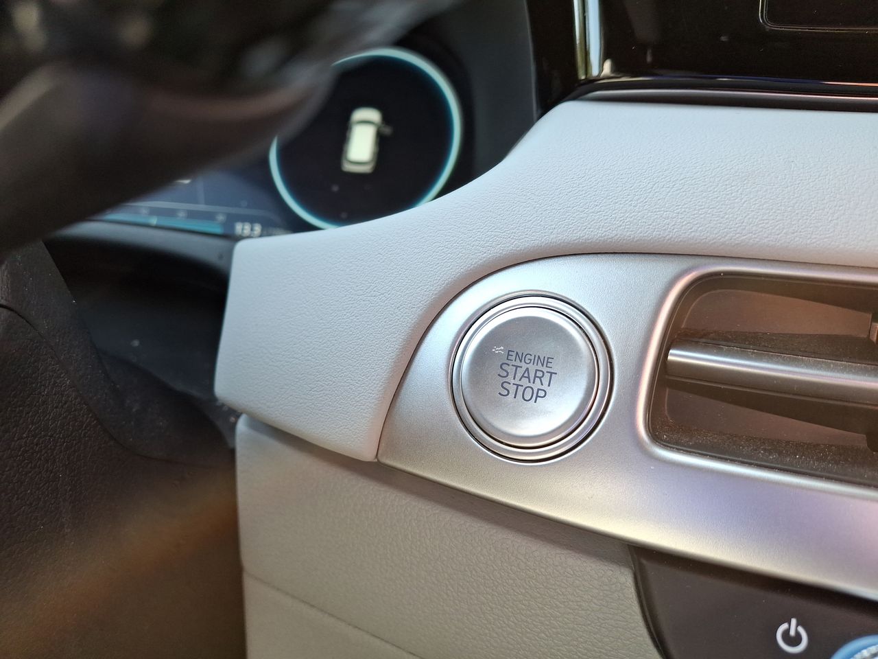 HYUNDAI - 38