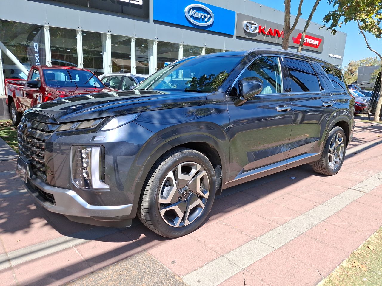 HYUNDAI - 3