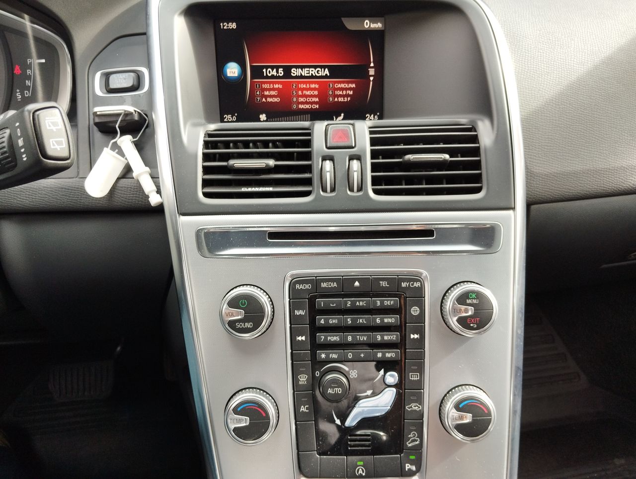 VOLVO - 27