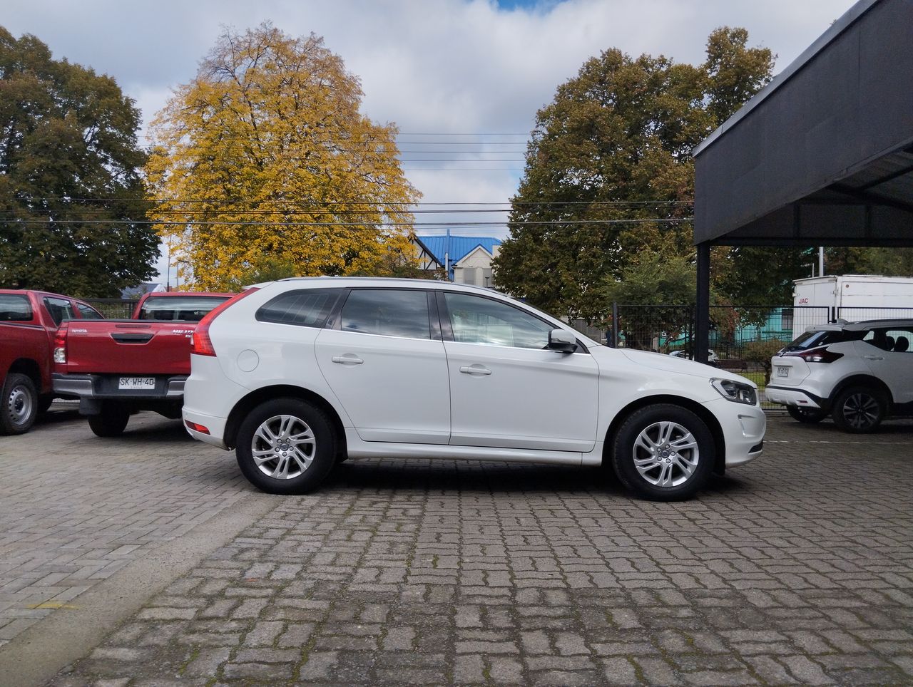 VOLVO - 3