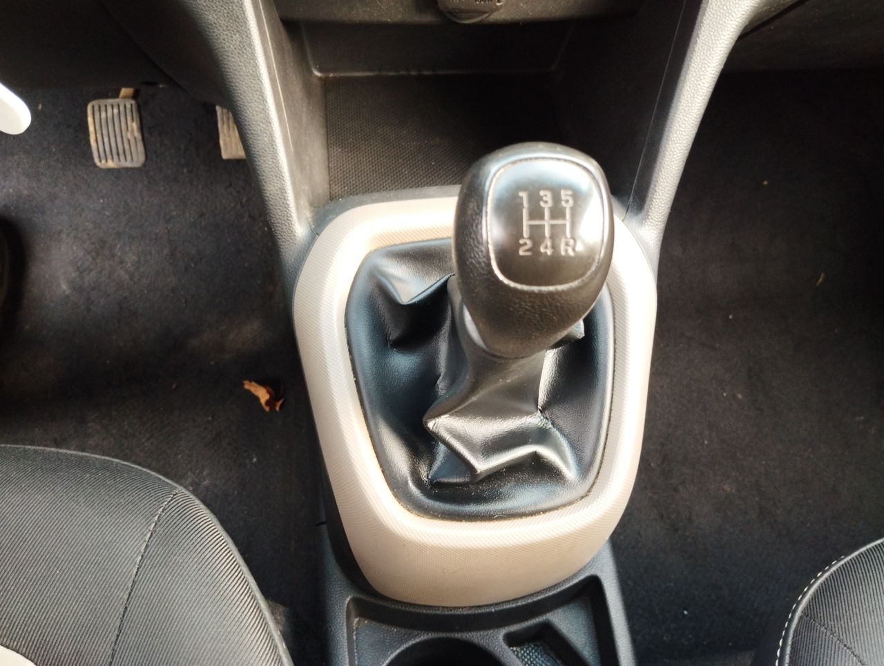 HYUNDAI - 29
