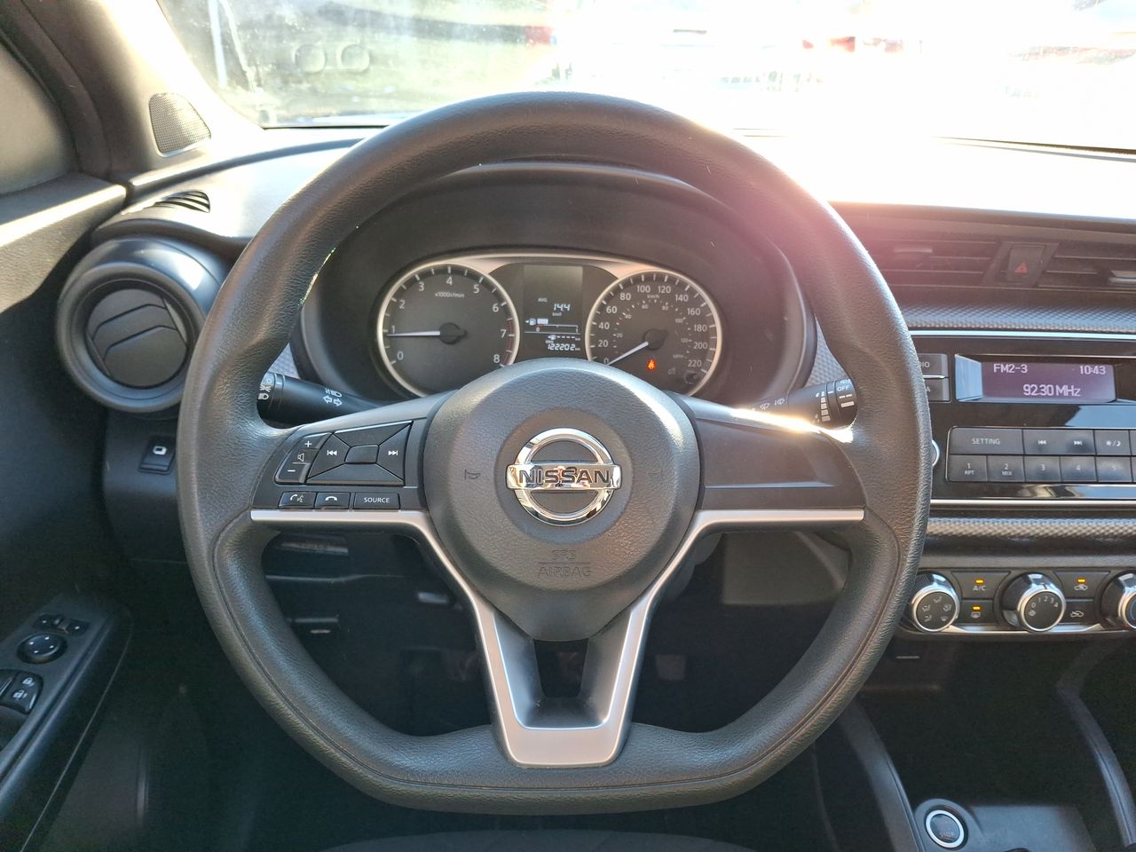 NISSAN - 25