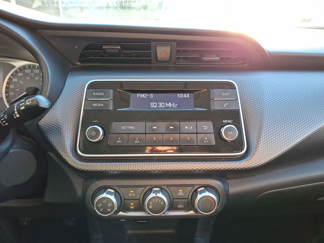 NISSAN - 27