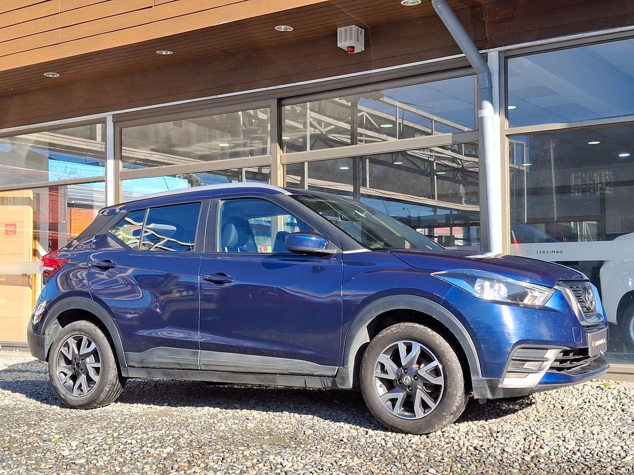 NISSAN - 12