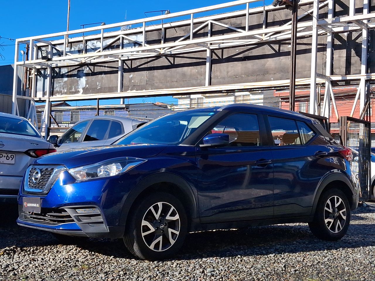 NISSAN - 4