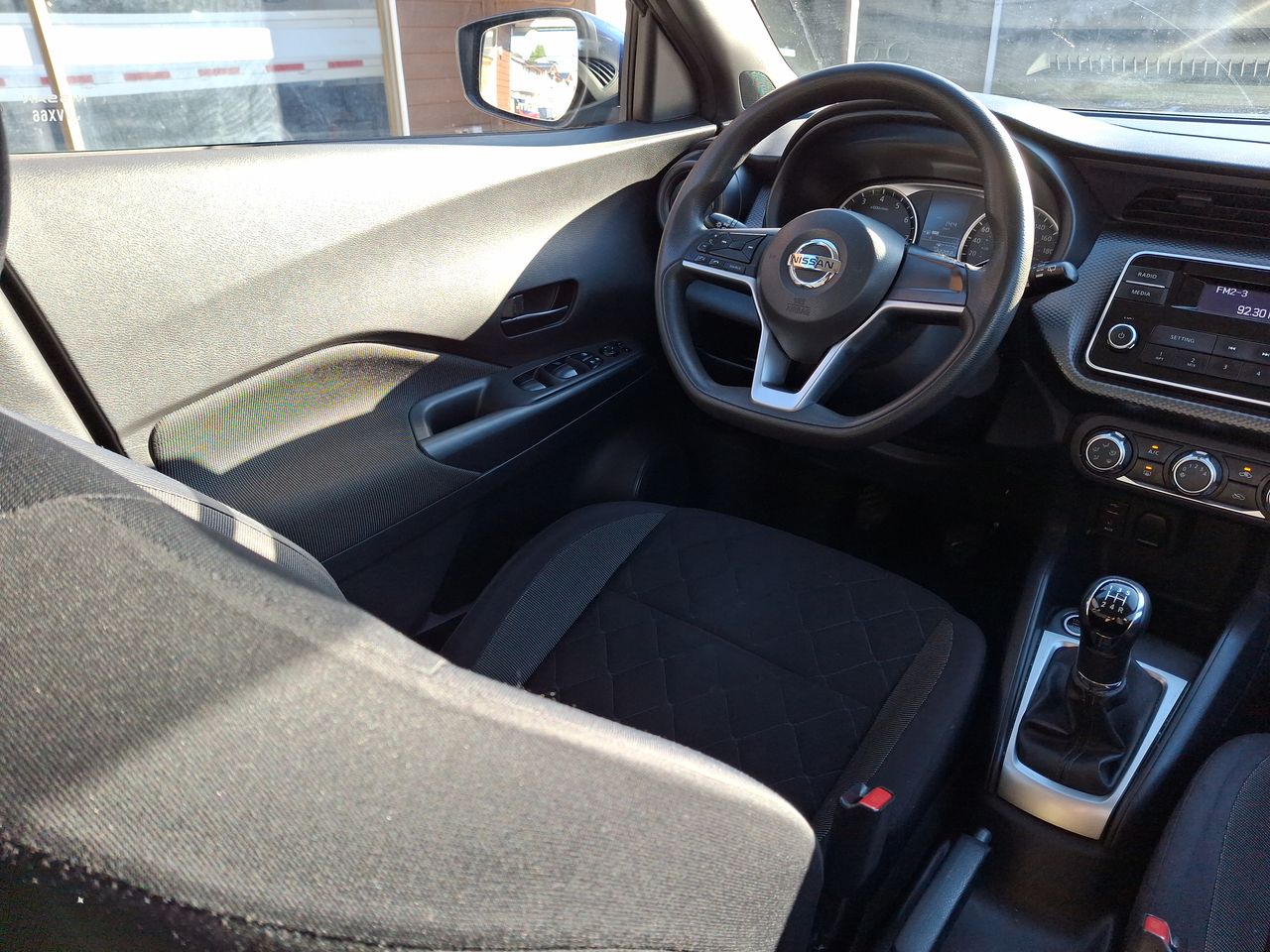NISSAN - 20