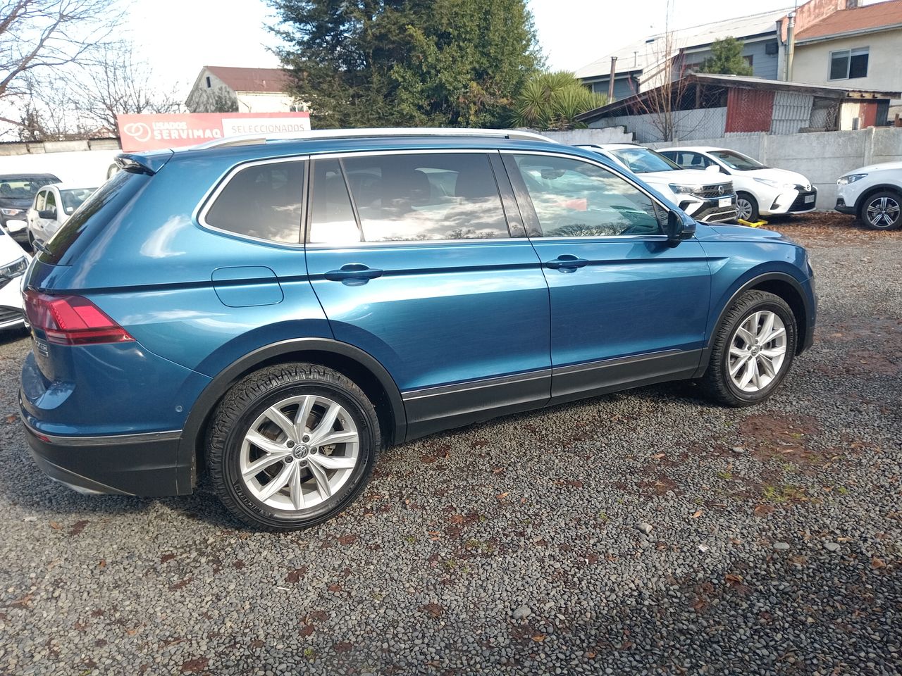 VOLKSWAGEN - 12
