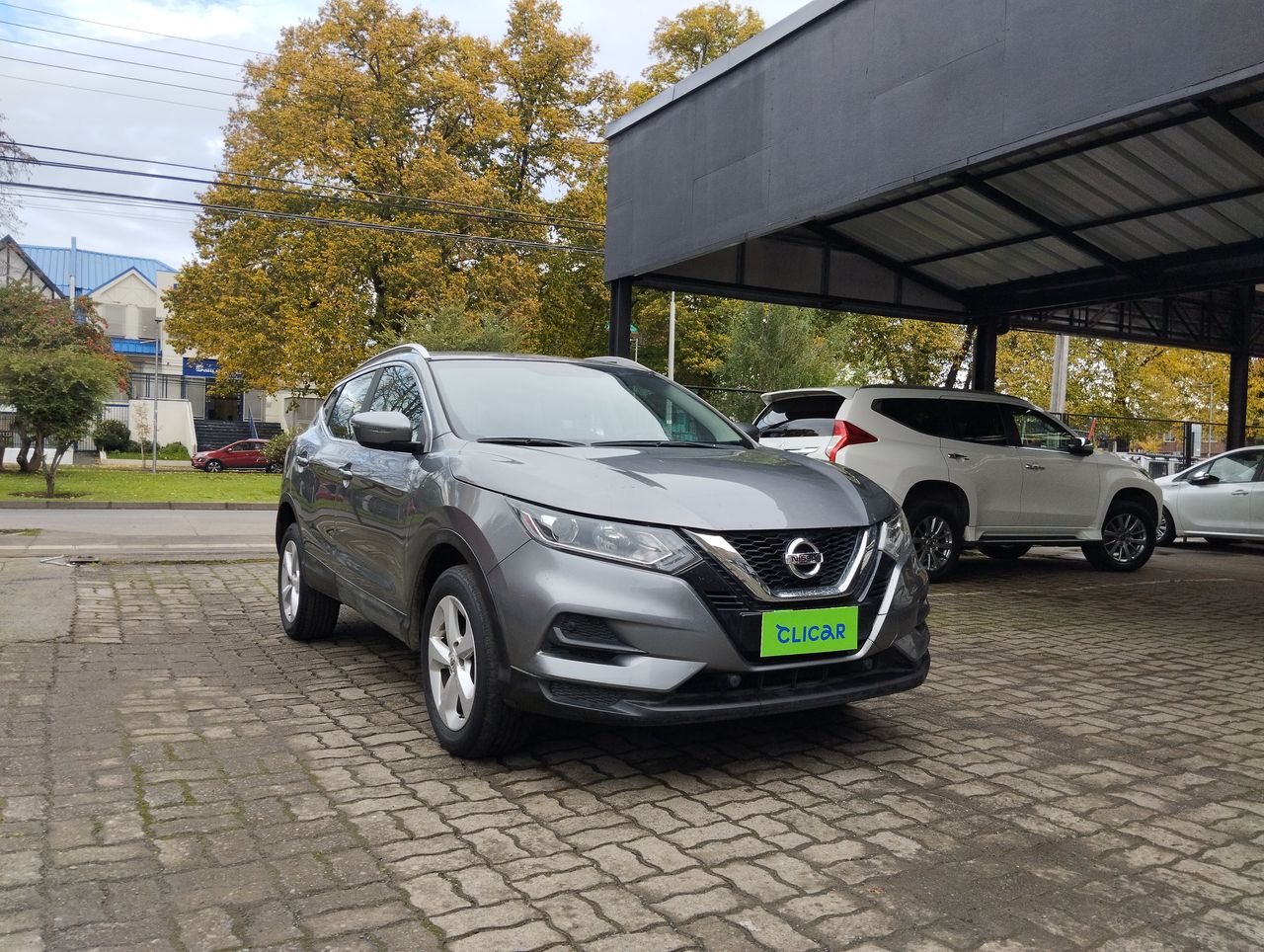 NISSAN - 5
