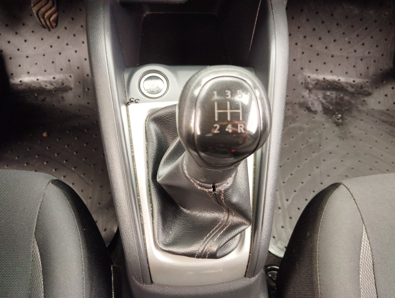 NISSAN - 29