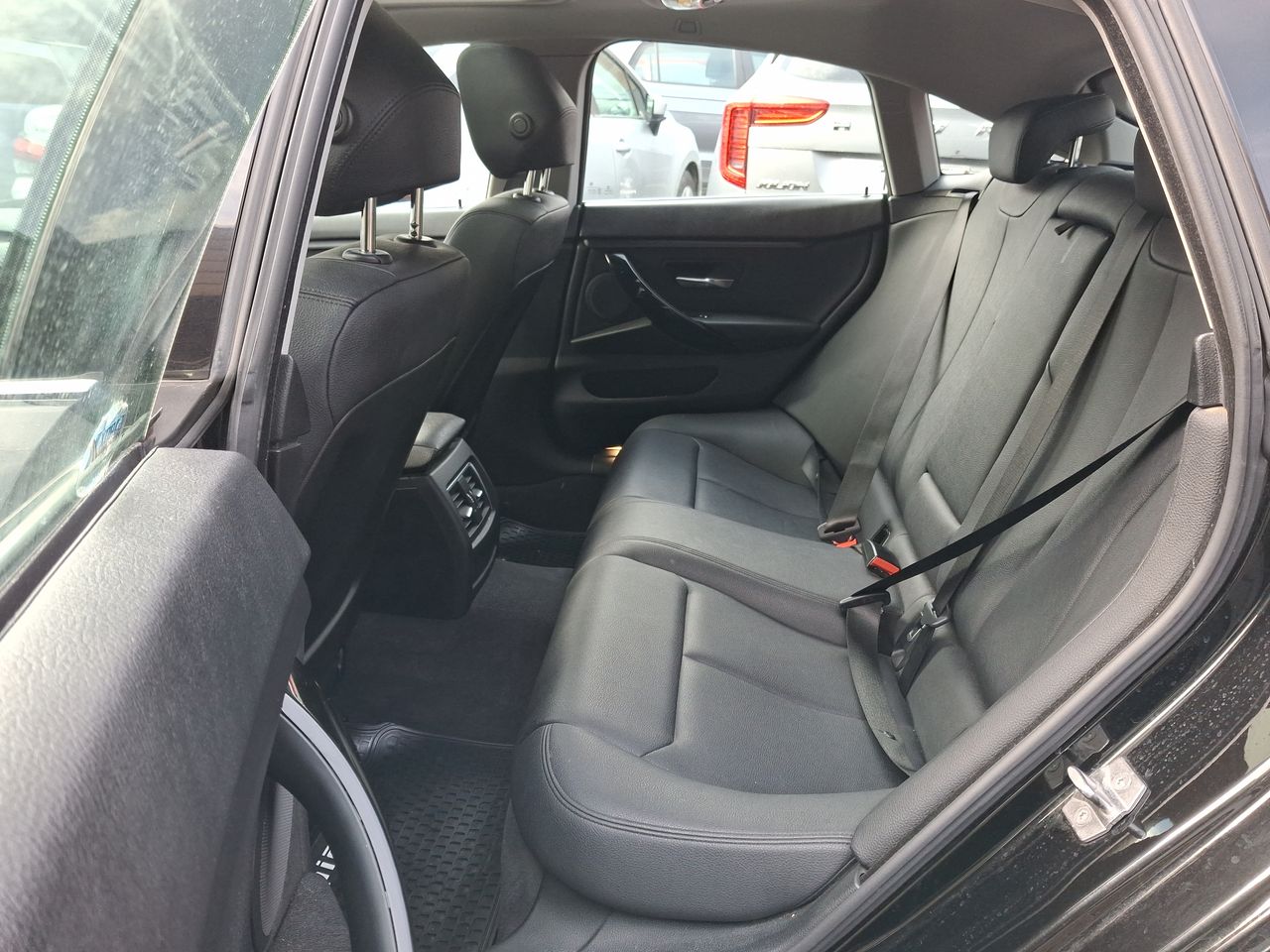 BMW - 33