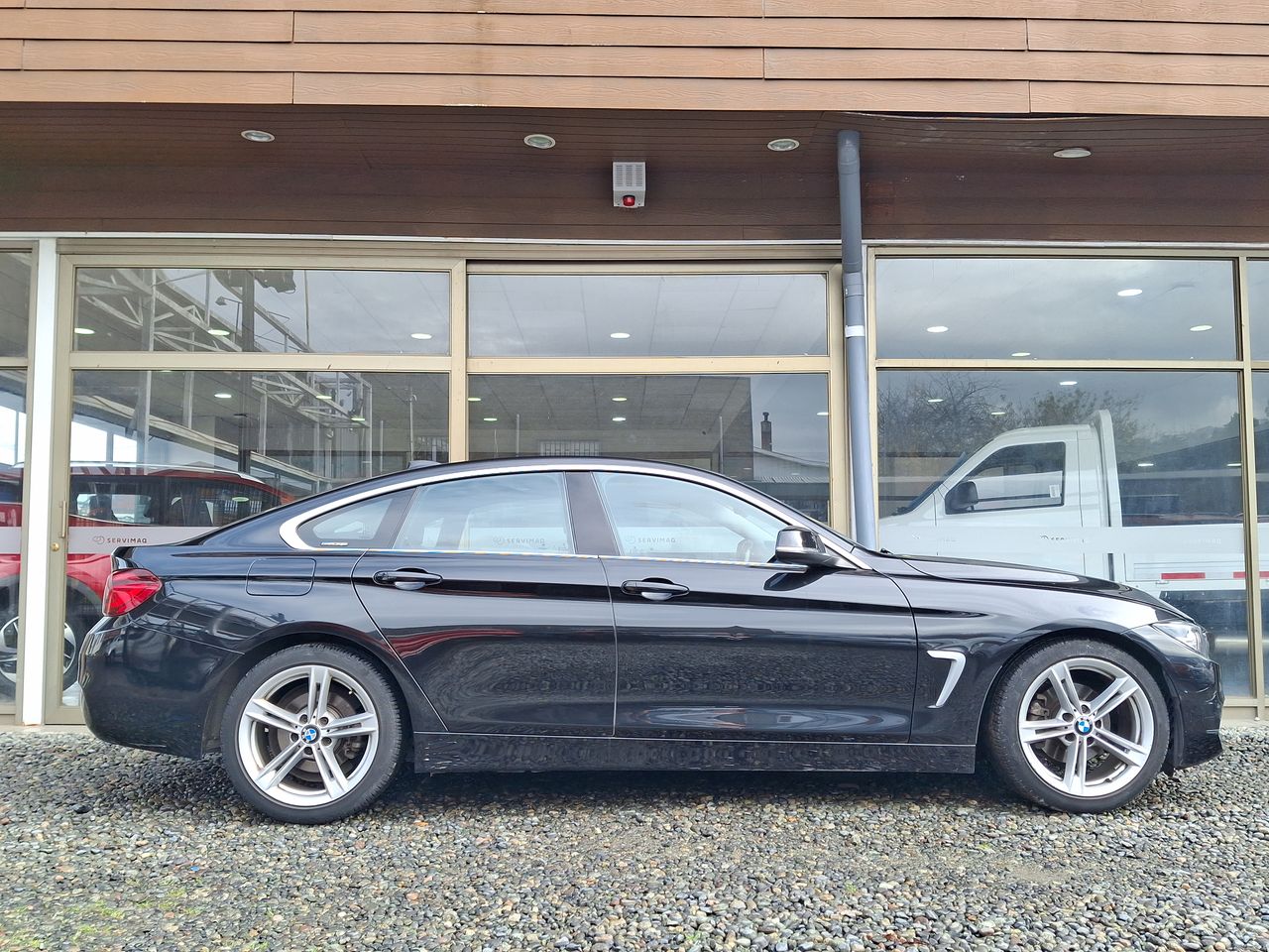 BMW - 11