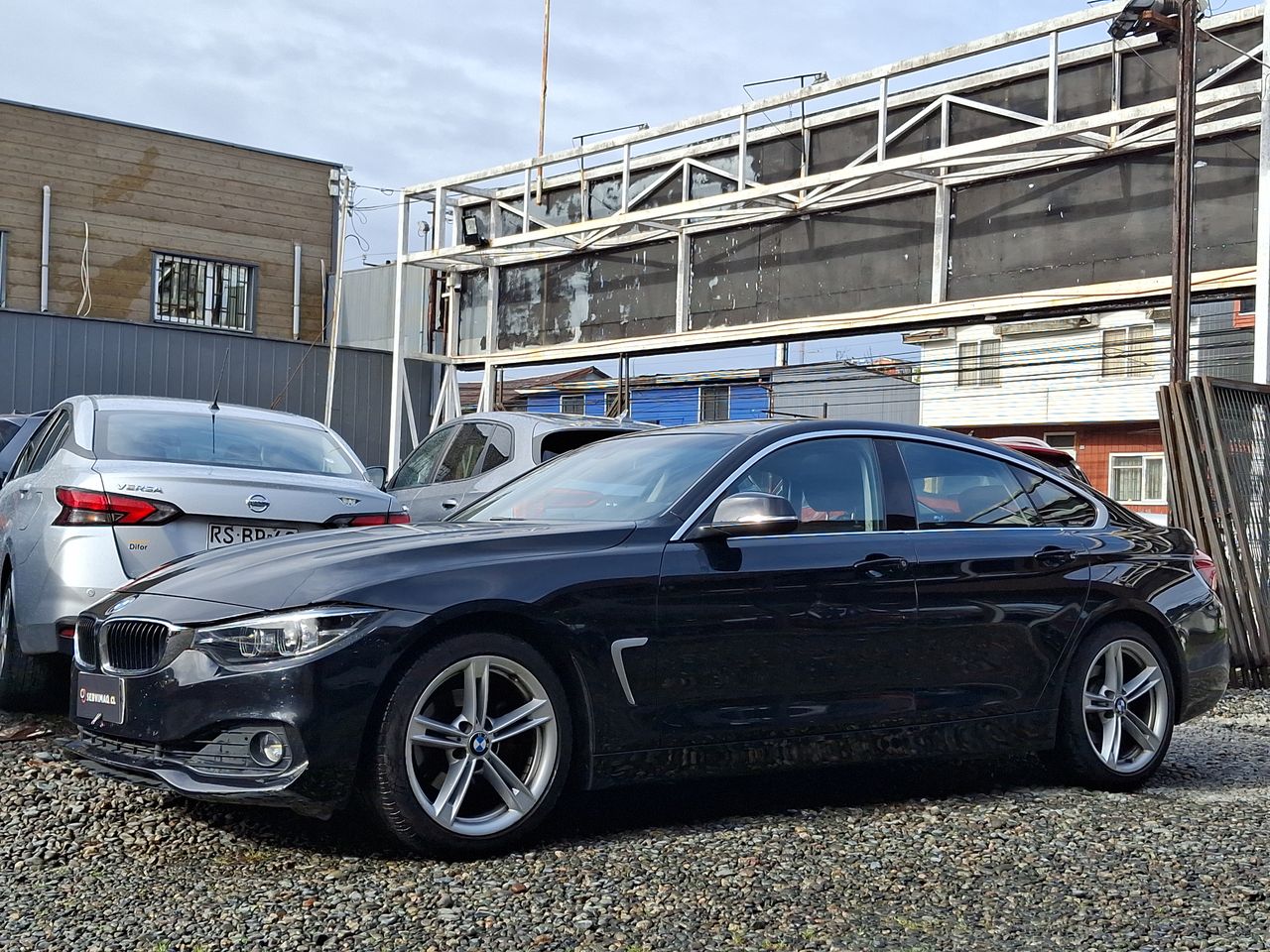 BMW - 4