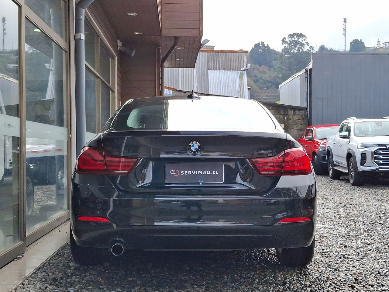 BMW - 8